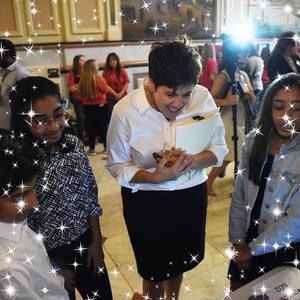 Meet your Posher, Jennifer